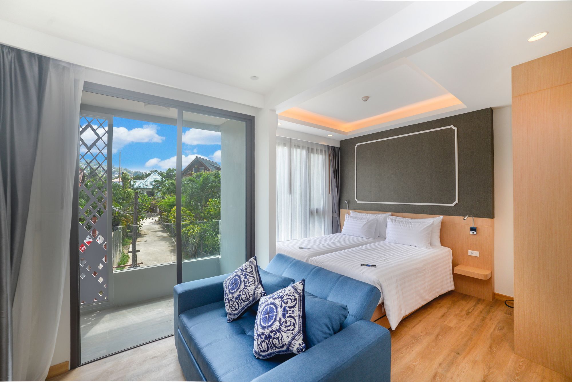 The Aristo Beach By Holy Cow 423 Phuket Dış mekan fotoğraf
